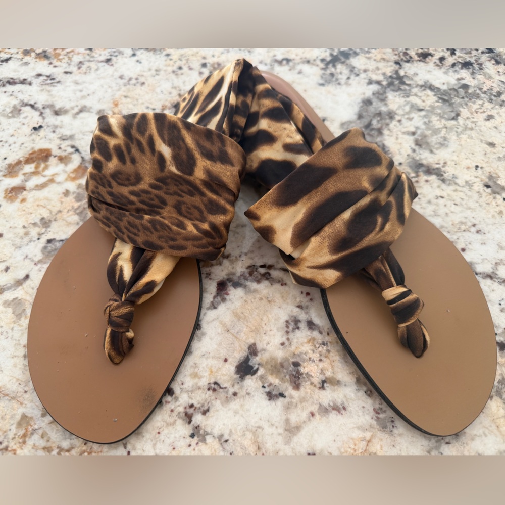 Stylish Leopard Print Sandals for Women